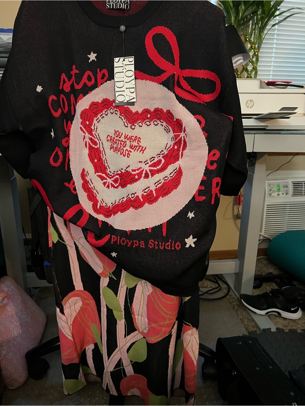 NWT Ploypa Studio Rose Floral Knit Black Red Pink